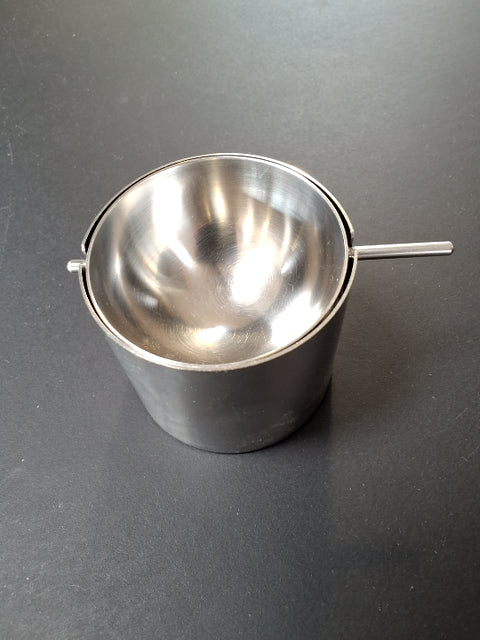 Stelton lille askebæger med vippelåg